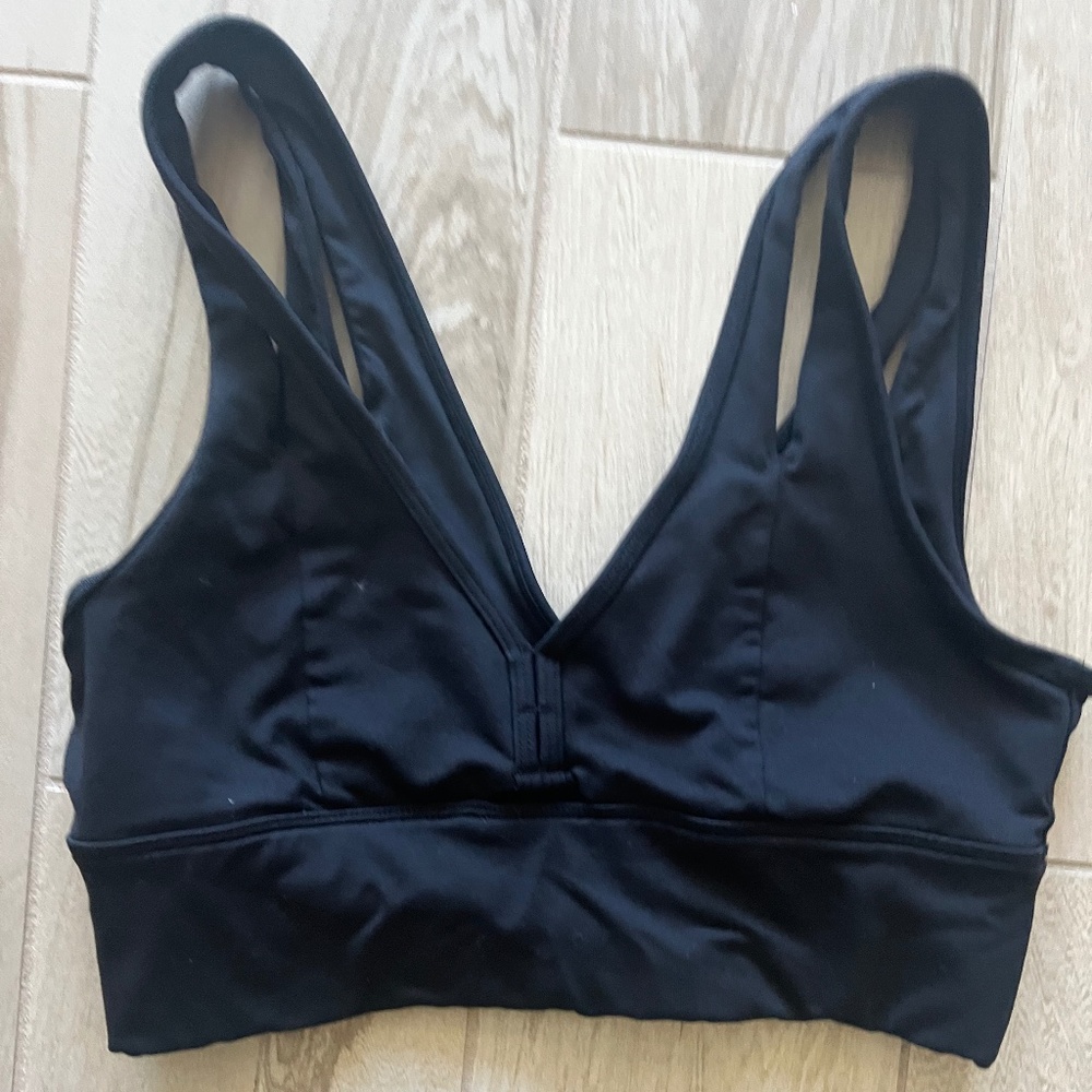 Alo Yoga Bra Size Small